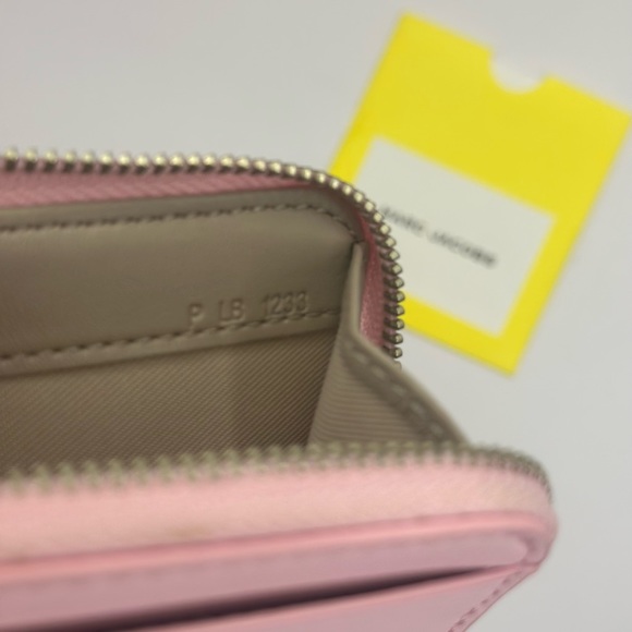 Marc Jacobs Cardwallet - Picture 7 of 8